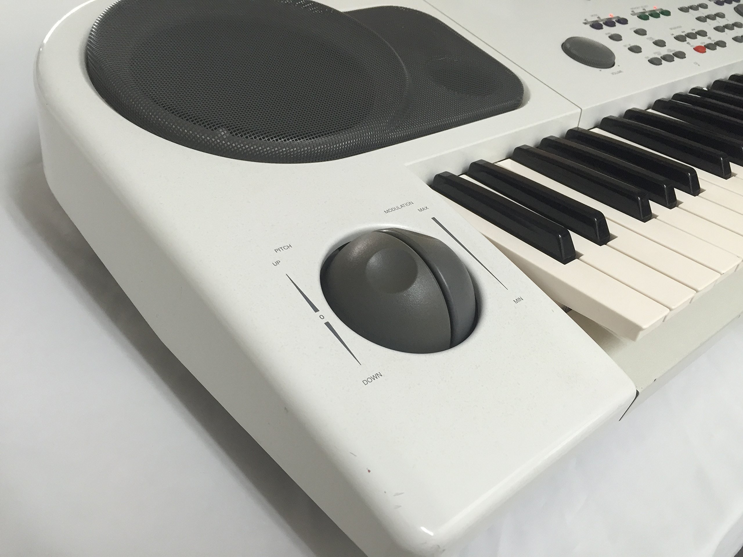 Amazon | スピーカーを搭載したオールインワンシンセ YAMAHA EOS B700