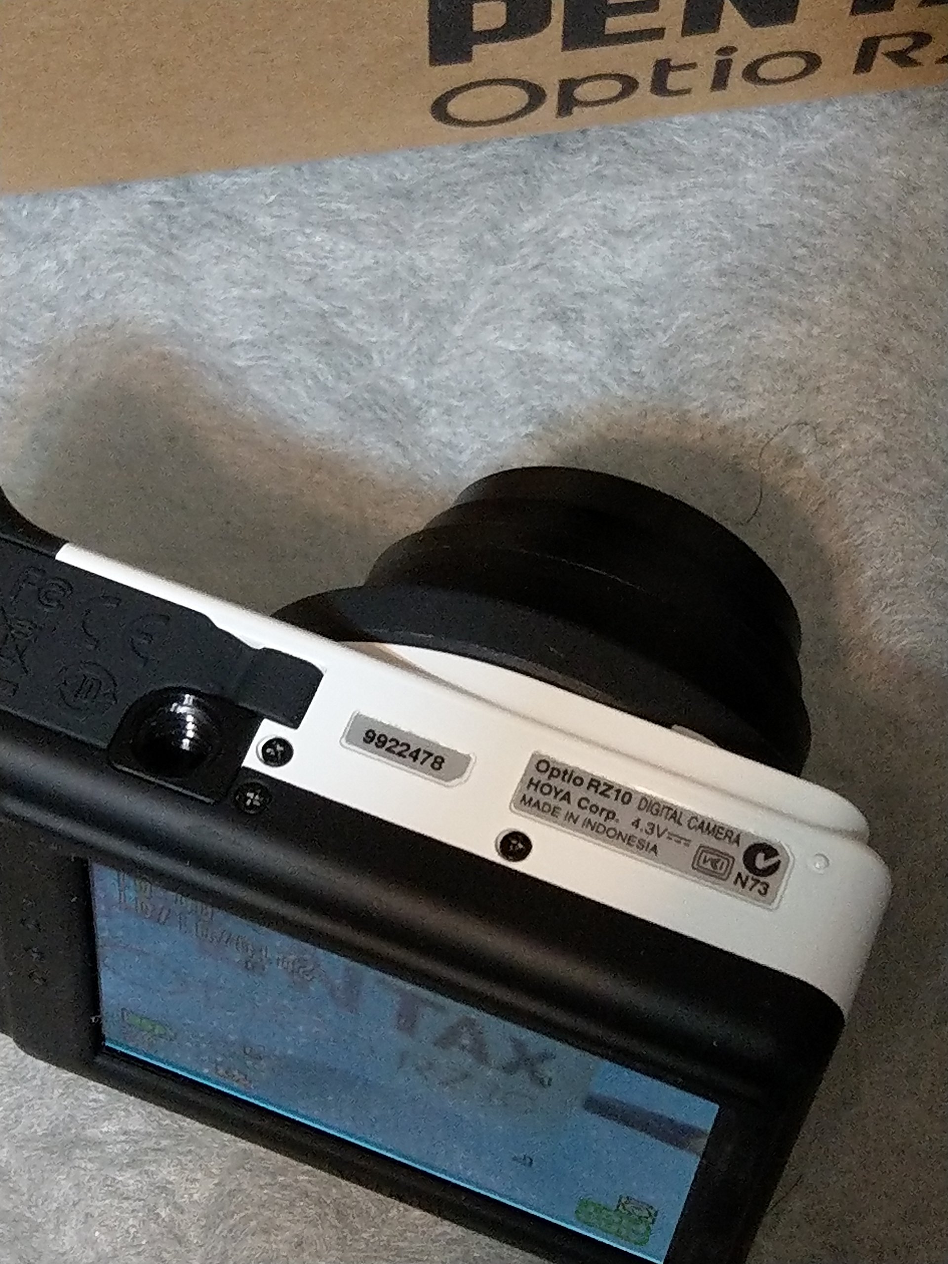 Amazon | PENTAX デジタルカメラ Optio RZ10 ピュアホワイト 1400万