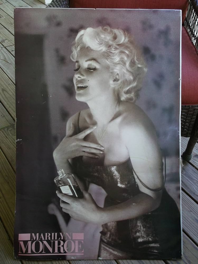 Amazon.com: Marilyn Monroe Chanel No.5 Print Very Rare Tinted 1969