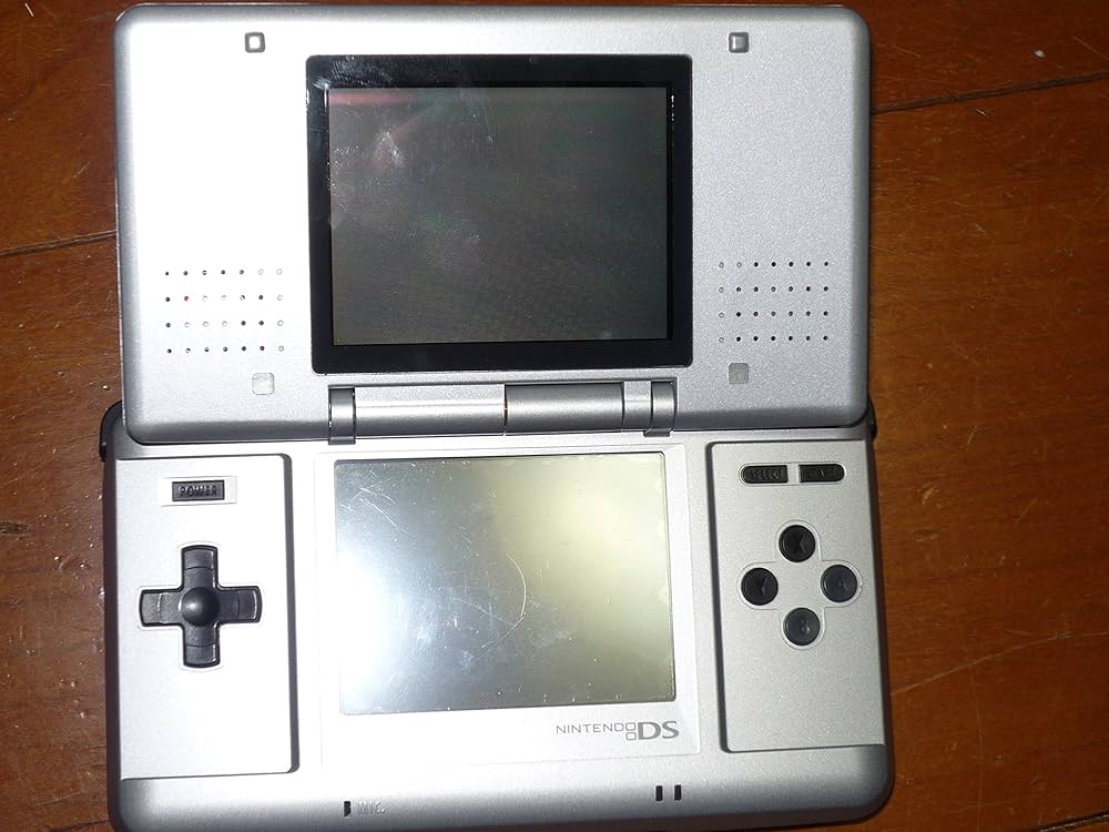 Amazon.com: Nintendo DS Platinum Silver [maker production end