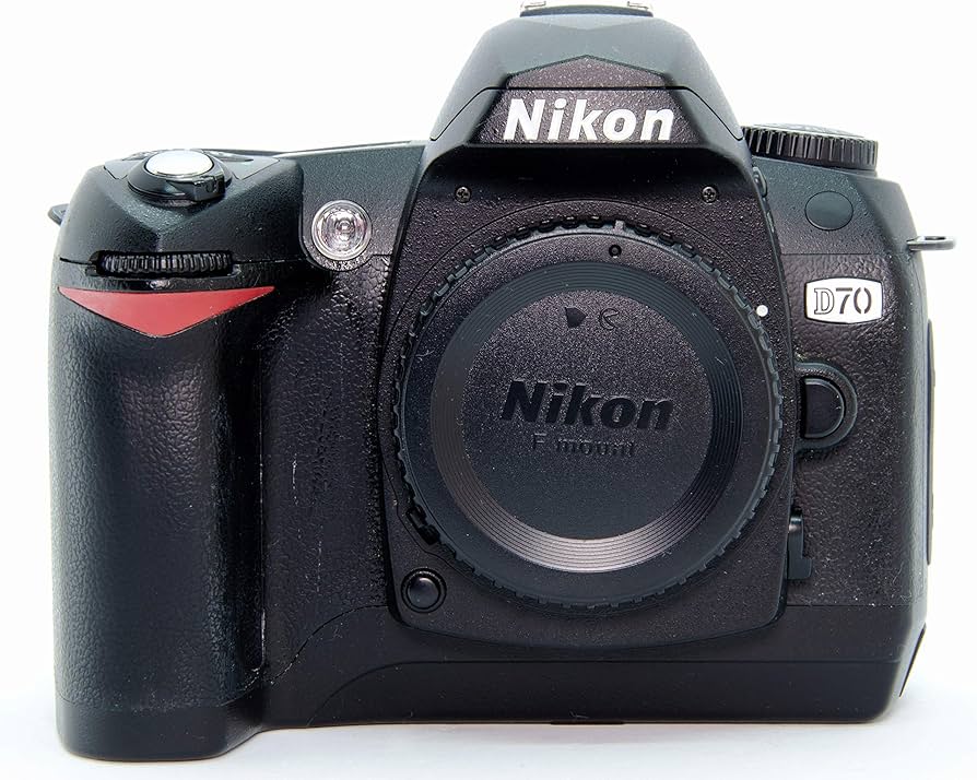 Amazon | Nikon D70 デジタル一眼レフカメラ レンズキット [AF-S DX