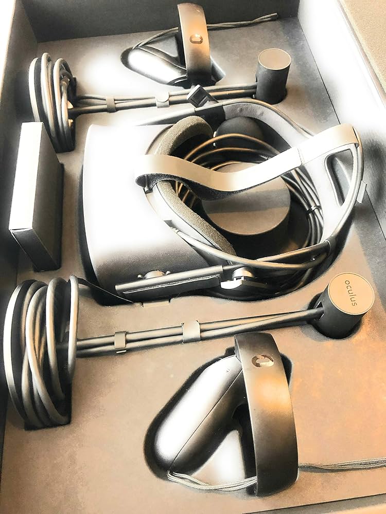 Amazon | Oculus Rift オキュラス リフト (Oculus Touch 同梱版) [並行