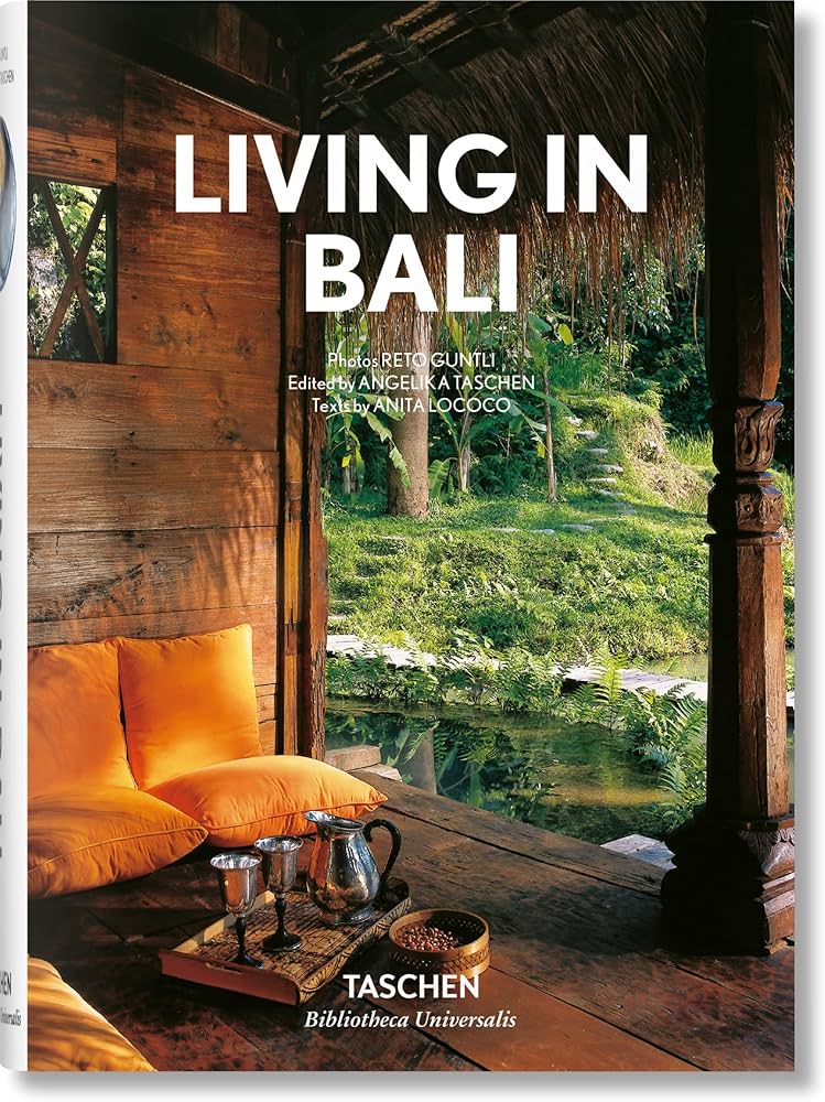 Living in Bali (Bibliotheca Universalis) (Multilingual Edition