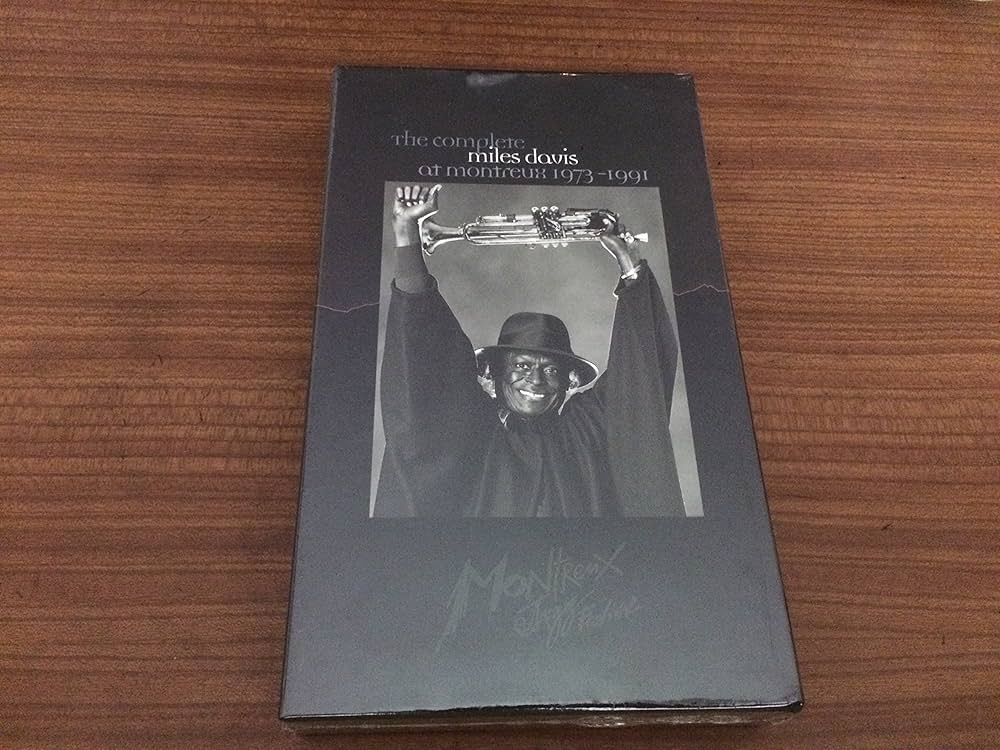 Amazon.co.jp: Complete at Montreux 1973-1991 (Dlx): ミュージック