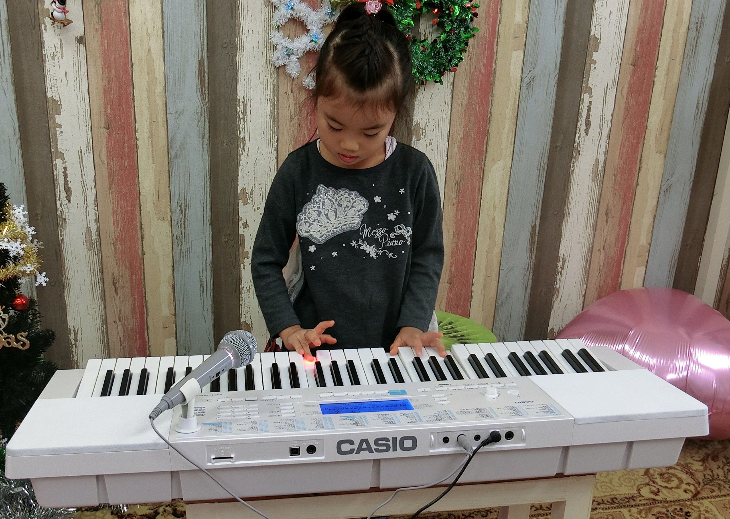 Amazon.co.jp: カシオ 電子キーボード61標準鍵 光ナビゲーション