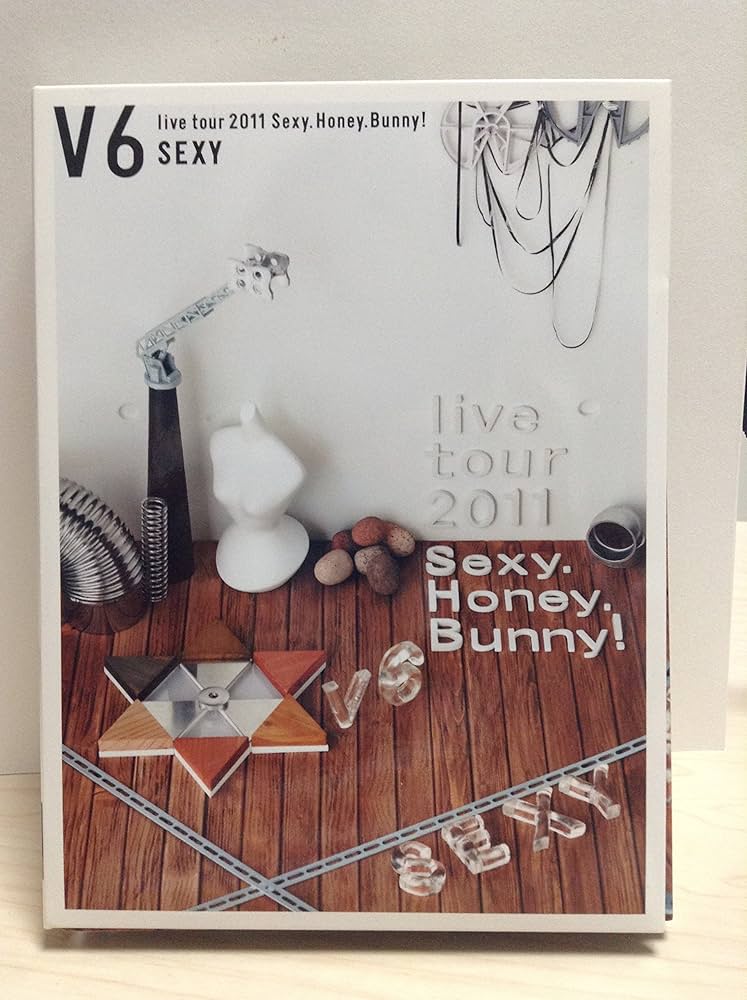 Amazon.co.jp: V6 live tour 2011 Sexy.Honey.Bunny!(Sexy盤)(初回生産