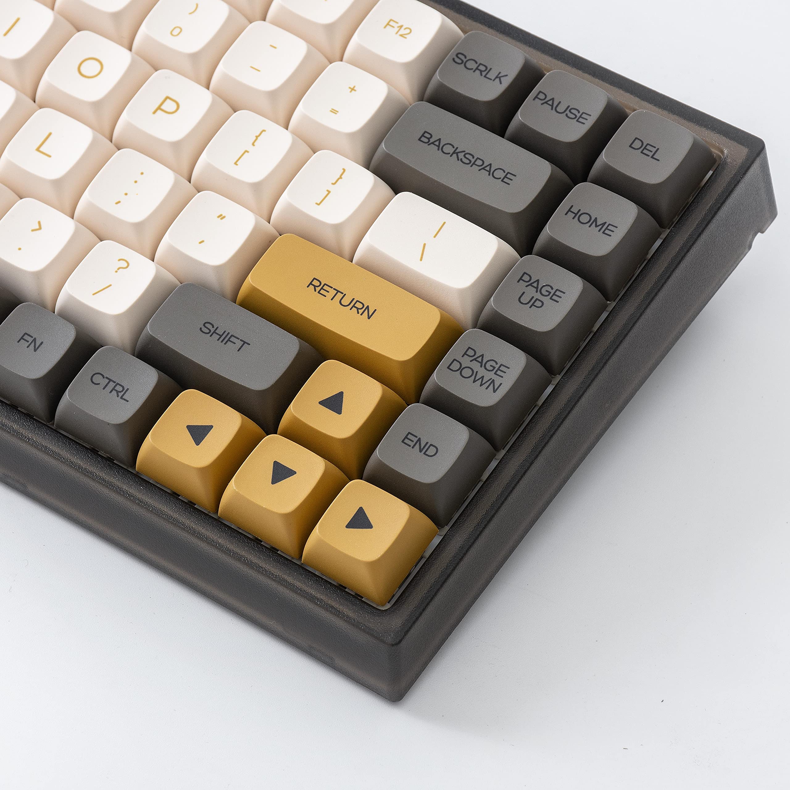 Amazon | YUNZII KC84 Pro ホットスワップ可能なメカニカルキーボード