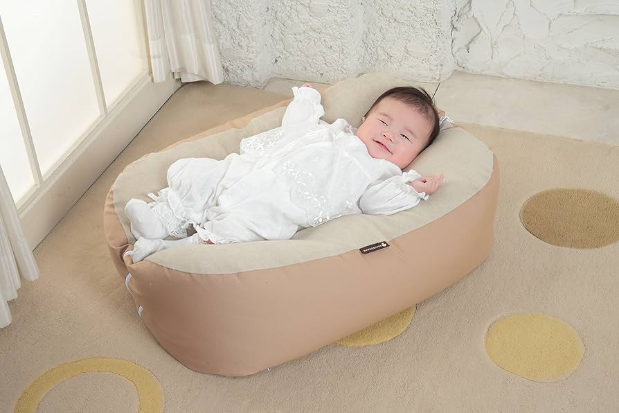 Amazon | ママ代行ミルク屋さん 多機能Cカーブベッドおやすみたまご