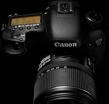 Amazon | Canon デジタル一眼レフカメラ EOS 7D レンズキットEF-S15