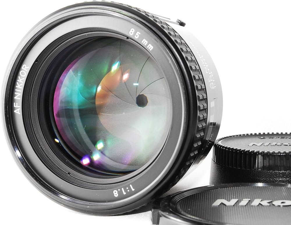 Amazon.co.jp: Nikon ニコン AF NIKKOR 85mm F1.8 : 家電＆カメラ