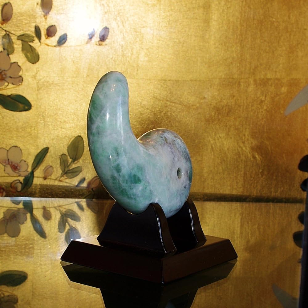 Amazon | theory xyz 糸魚川翡翠 勾玉 置物 91mm 純国産 翡翠勾玉 特大