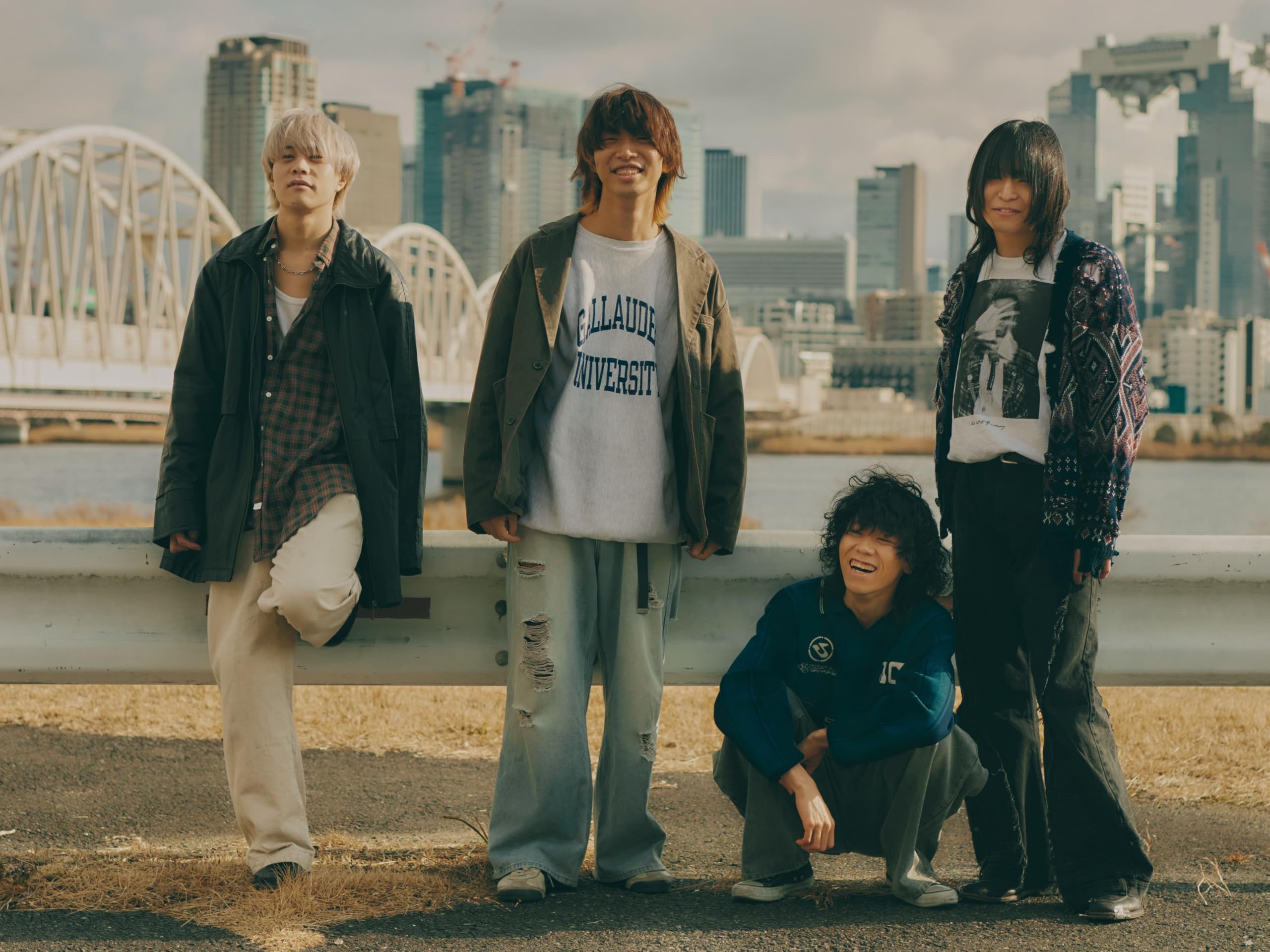 ペルシカリアの涙が出てくる3秒前からの楽曲さよならロングヘアーを