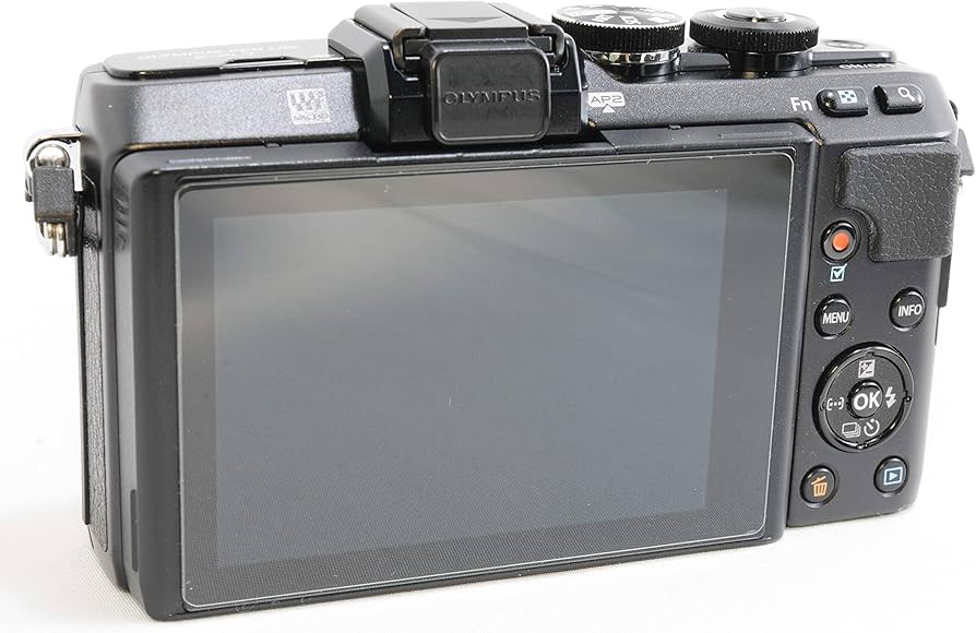 Amazon.com : Olympus E-PL7 16MP Mirrorless Digital Camera with 3