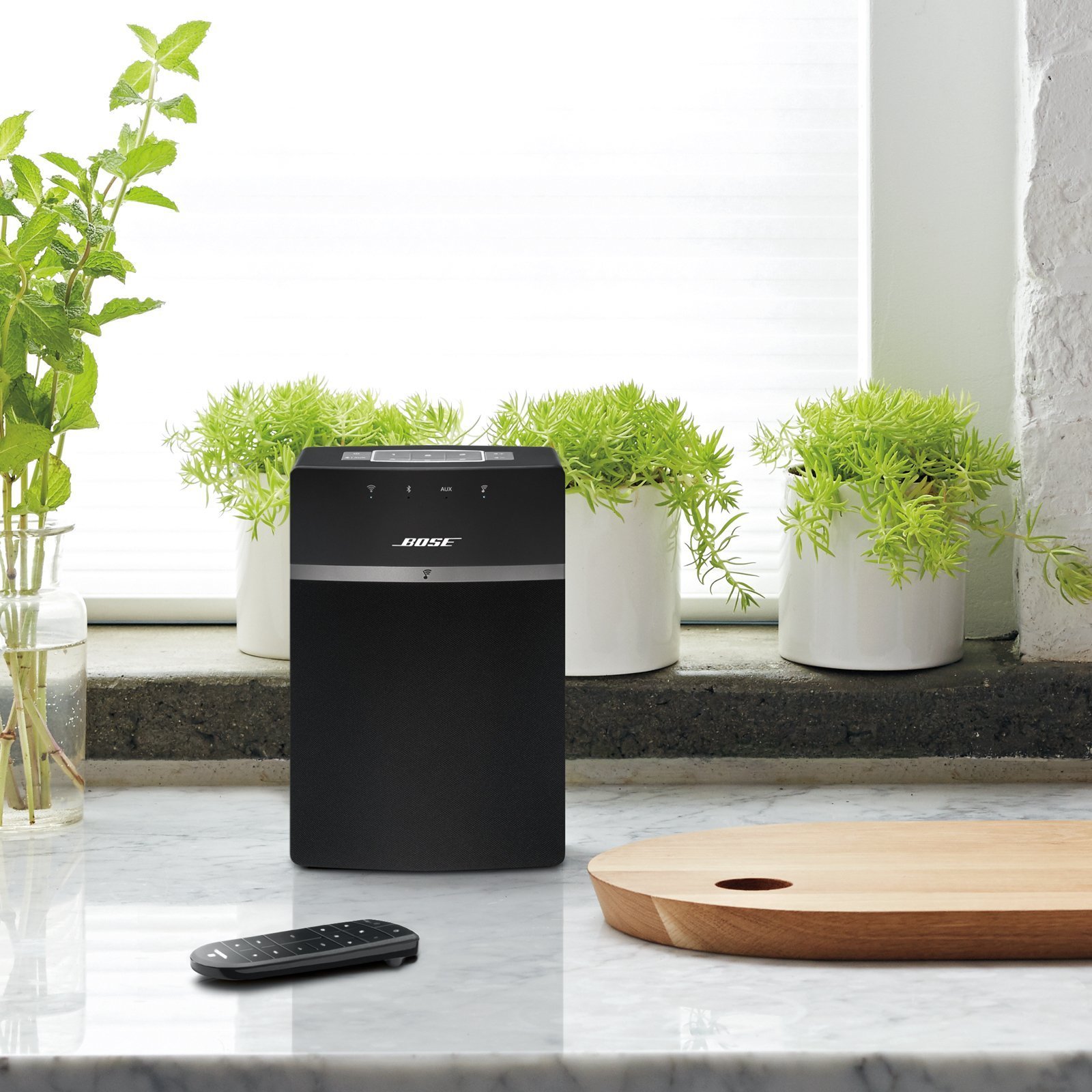 Amazon.com: BOSE SoundTouch 10 Wireless Speaker, Compatible with