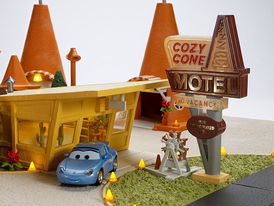 Amazon.co.jp: Disney/Pixar Cars PRECISION SERIES Sally's Cozy Cone