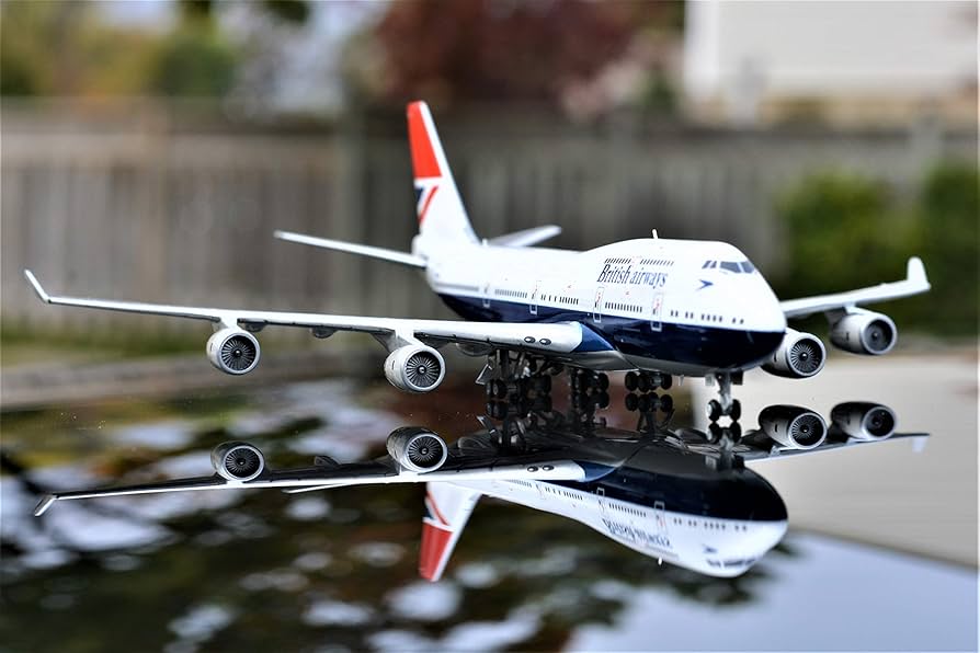 Amazon.co.jp: GeminiJets GJBAW1858 1:400 ブリティッシュ