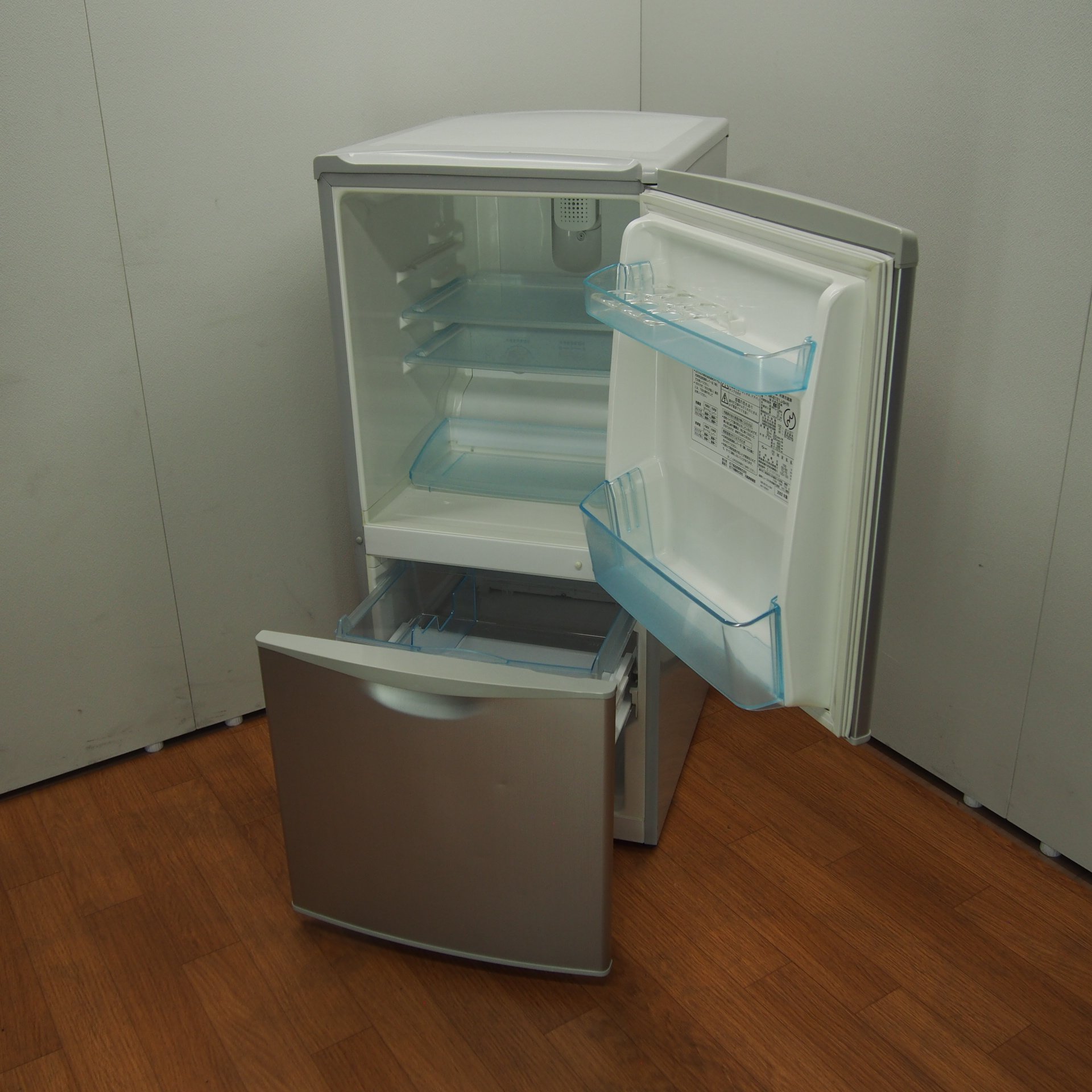 Amazon | National NR-B121J-SH 122L パーソナル冷蔵庫 NR-B121J