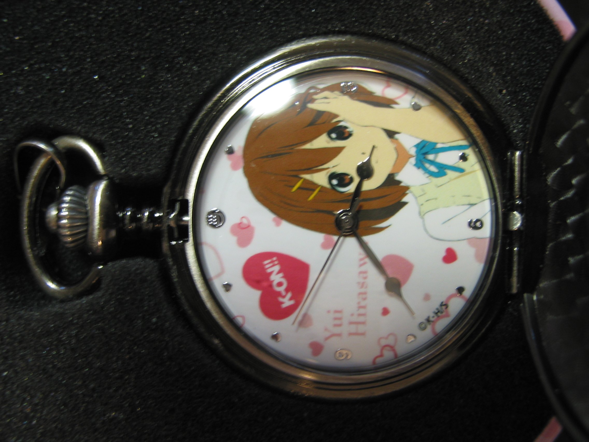 Amazon.co.jp: けいおん！！ K-ON!! 懐中時計 平沢唯ver. : ファッション