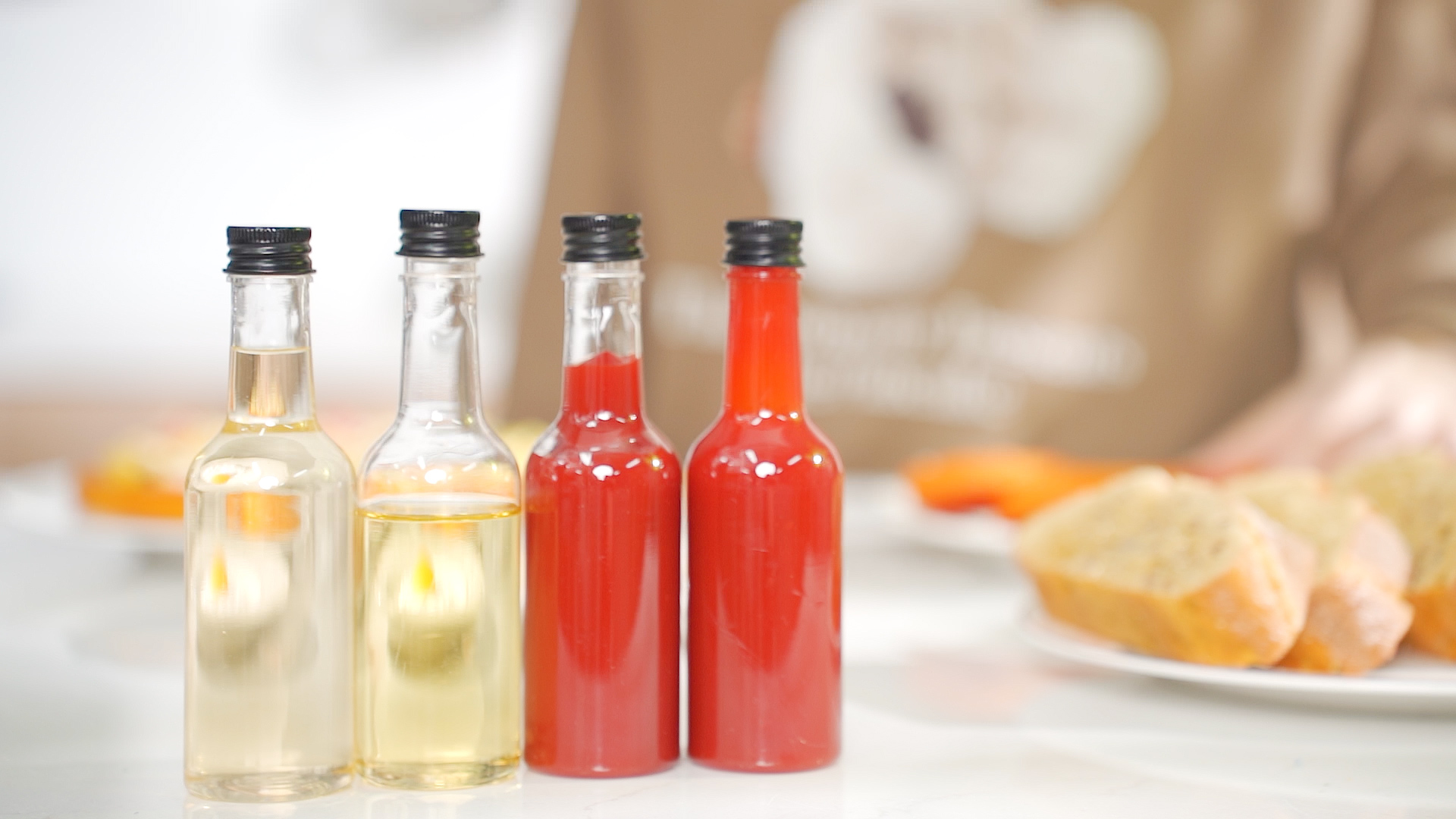 Amazon.com: Zubebe 100 Pcs Hot Sauce Bottles Small Plastic Clear