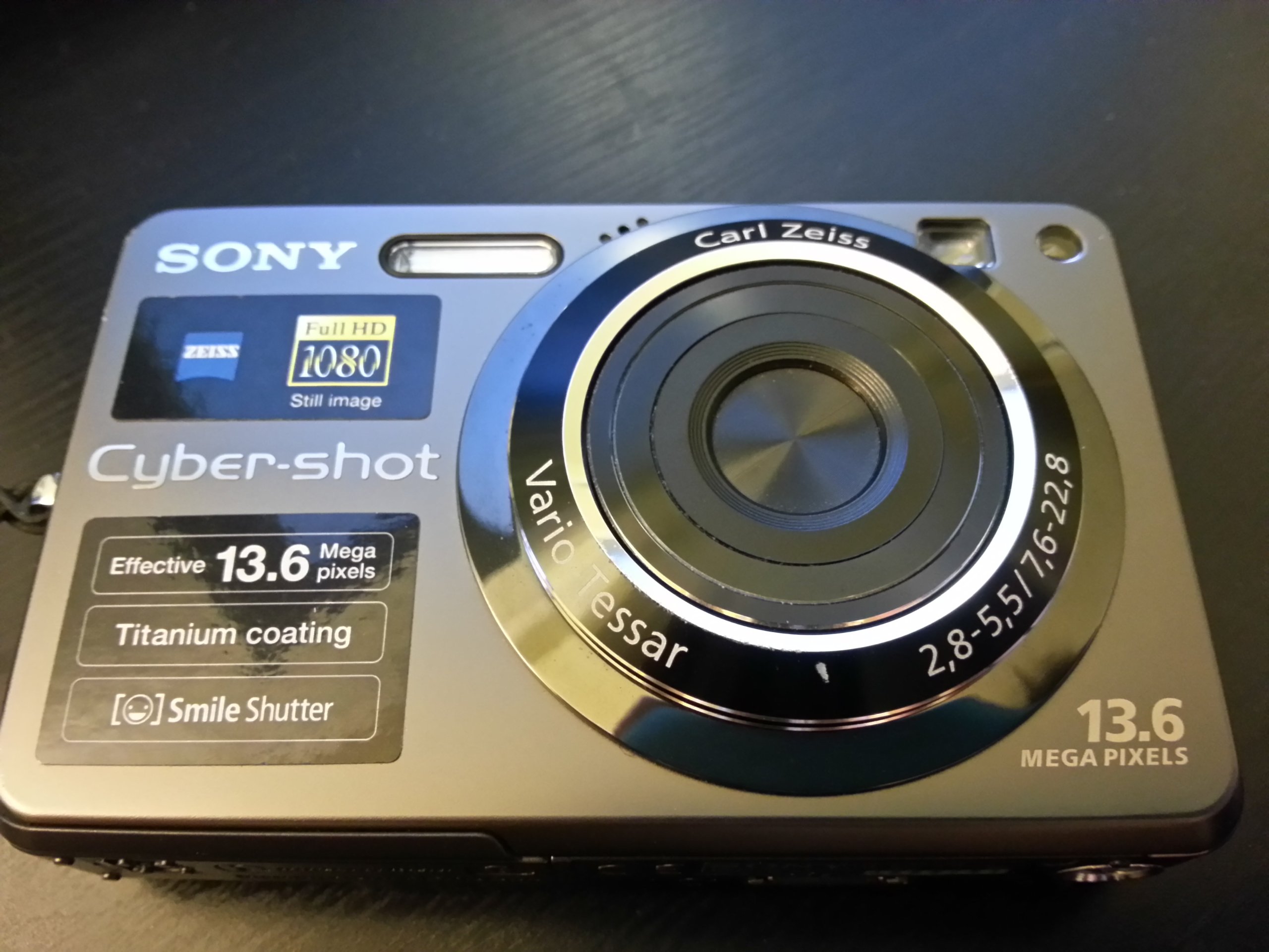 Amazon.com : Sony Cybershot DSCW300 13.6MP Digital Camera with 3x