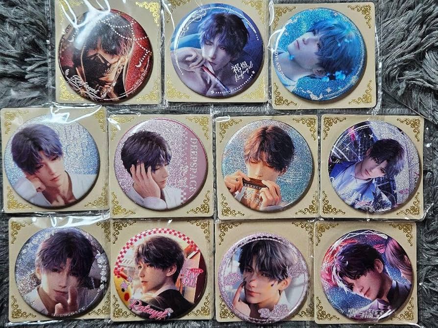 Amazon.co.jp: 恋と深空 ホムラ カプセル缶バッジ75mm : おもちゃ