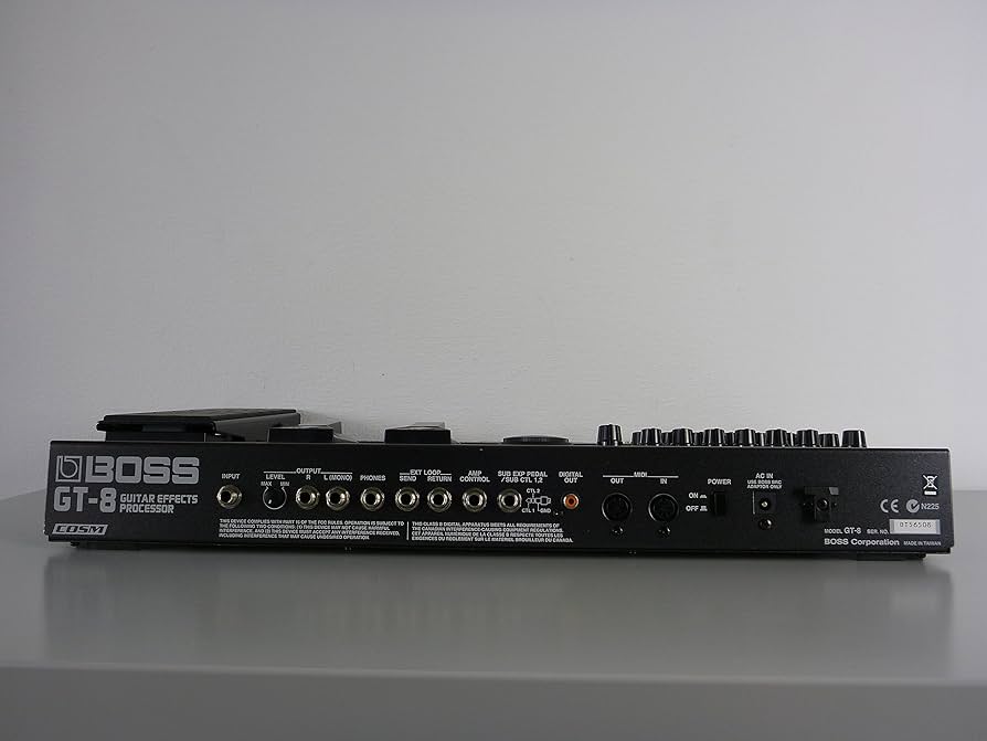 Amazon.co.jp: BOSS ギター・エフェクツ・プロセッサー GT-8 : 楽器