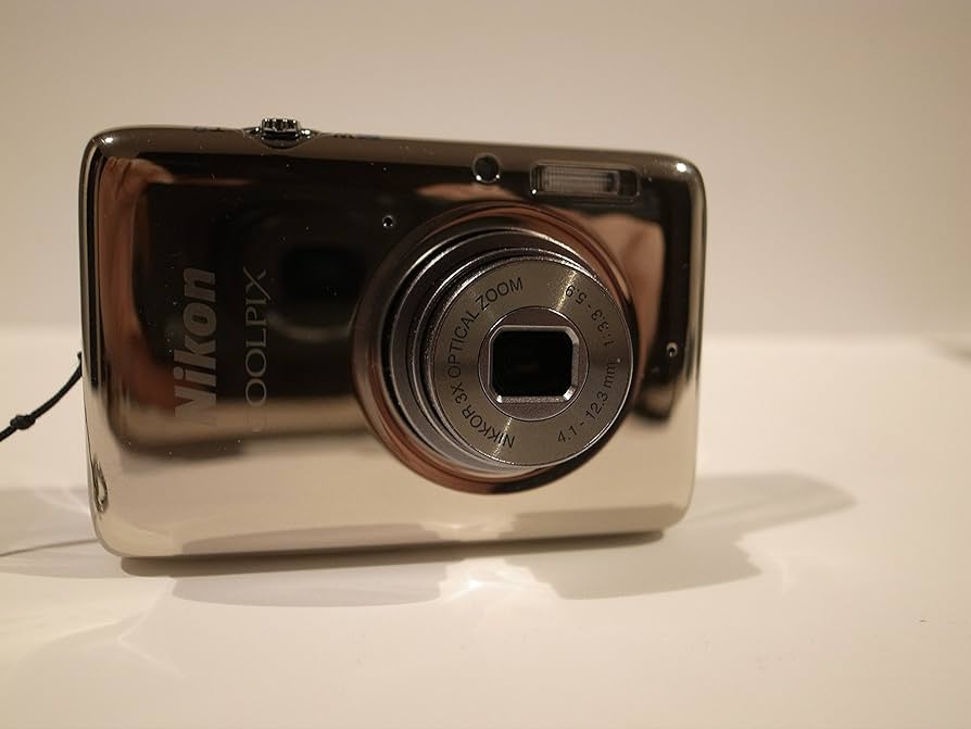 Amazon.com : Nikon COOLPIX S02 digital camera ultra-small body