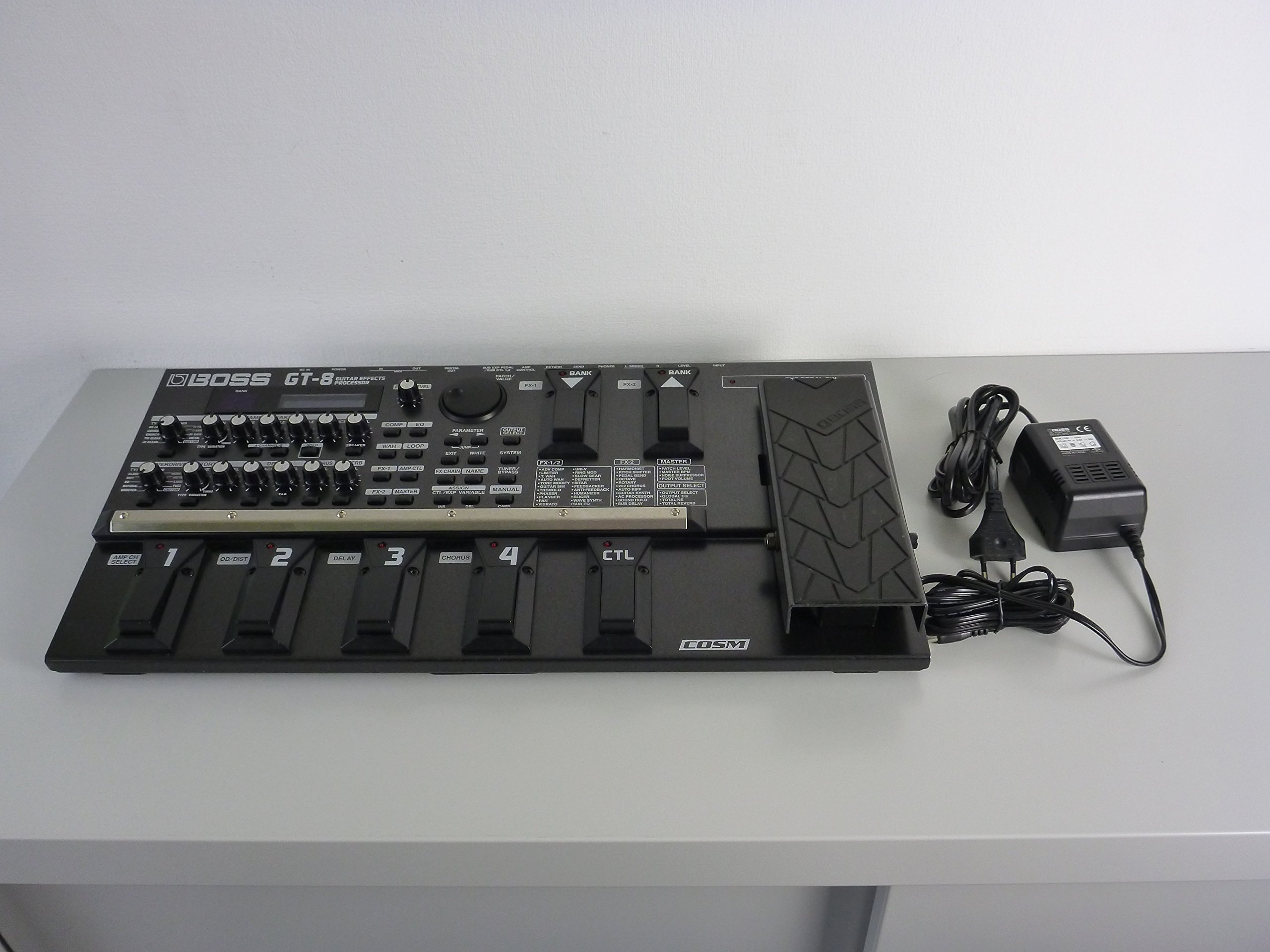 Amazon.co.jp: BOSS ギター・エフェクツ・プロセッサー GT-8 : 楽器
