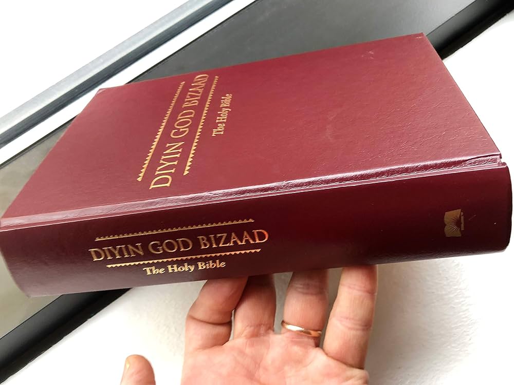 Diyin God Bizaad - Navajo Bible: American Bible Society