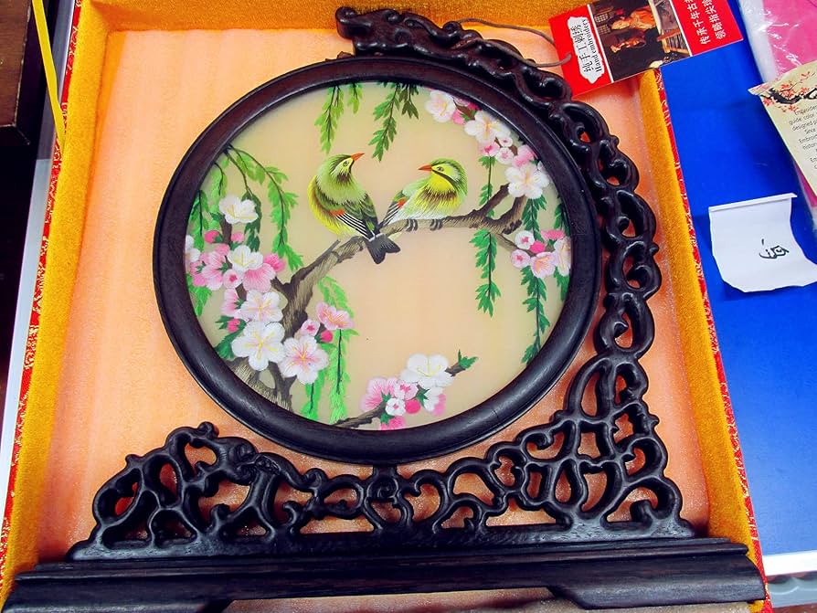 Amazon.co.jp: 両面刺繍 高級刺繍 中国刺繍工芸品 置物 木彫りギフト