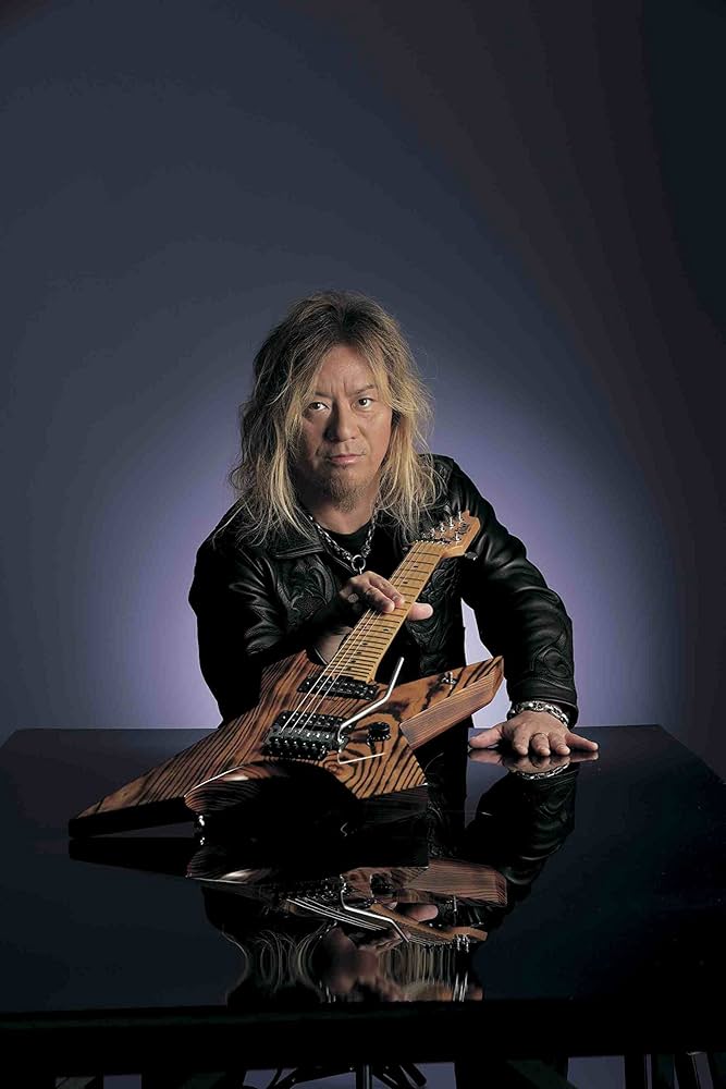 Amazon.co.jp: 愛蔵版 高崎晃 Guitar Collection : 本