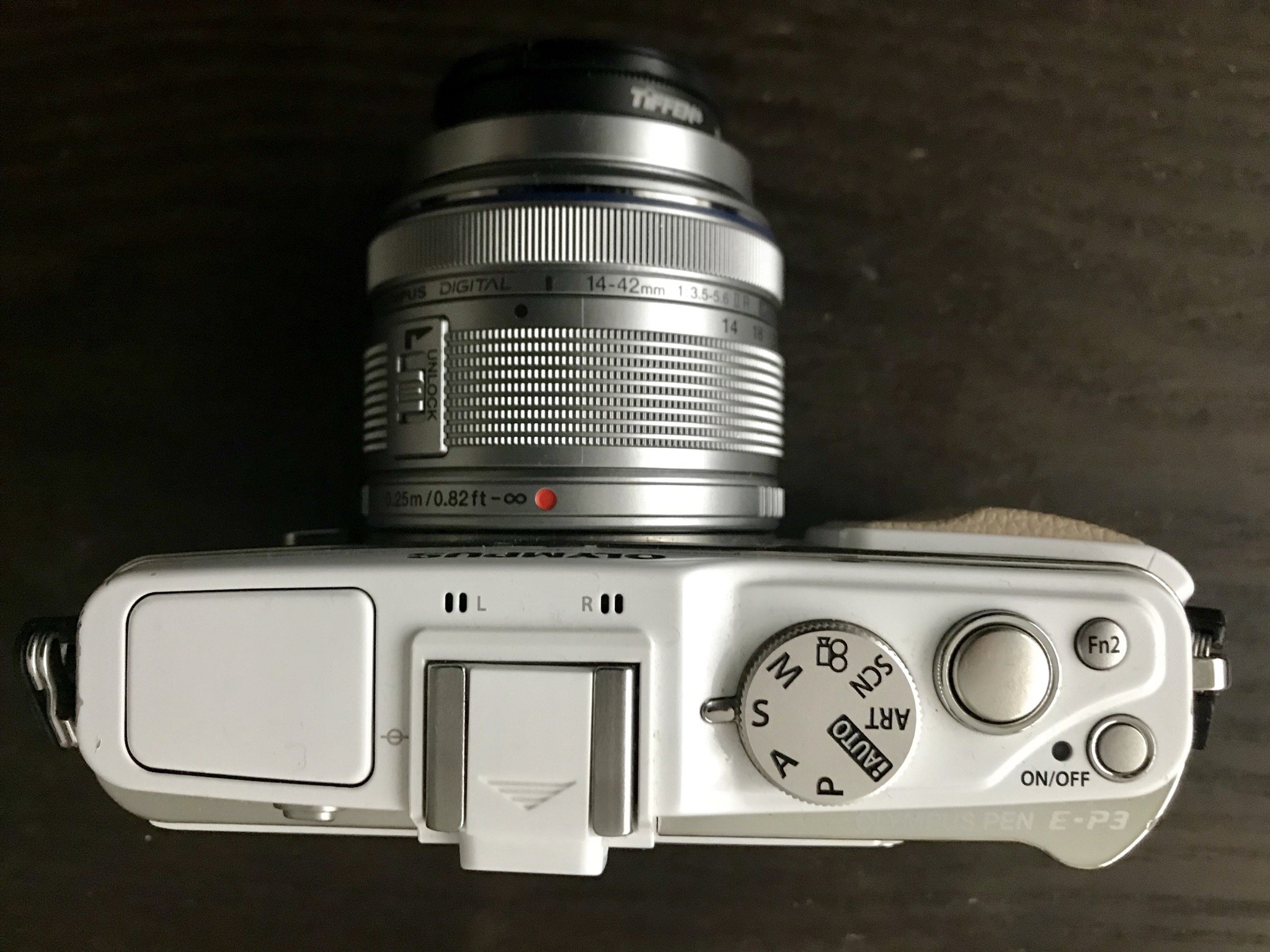 Amazon.com : OM SYSTEM OLYMPUS PEN E-P3 12.3 MP Live MOS