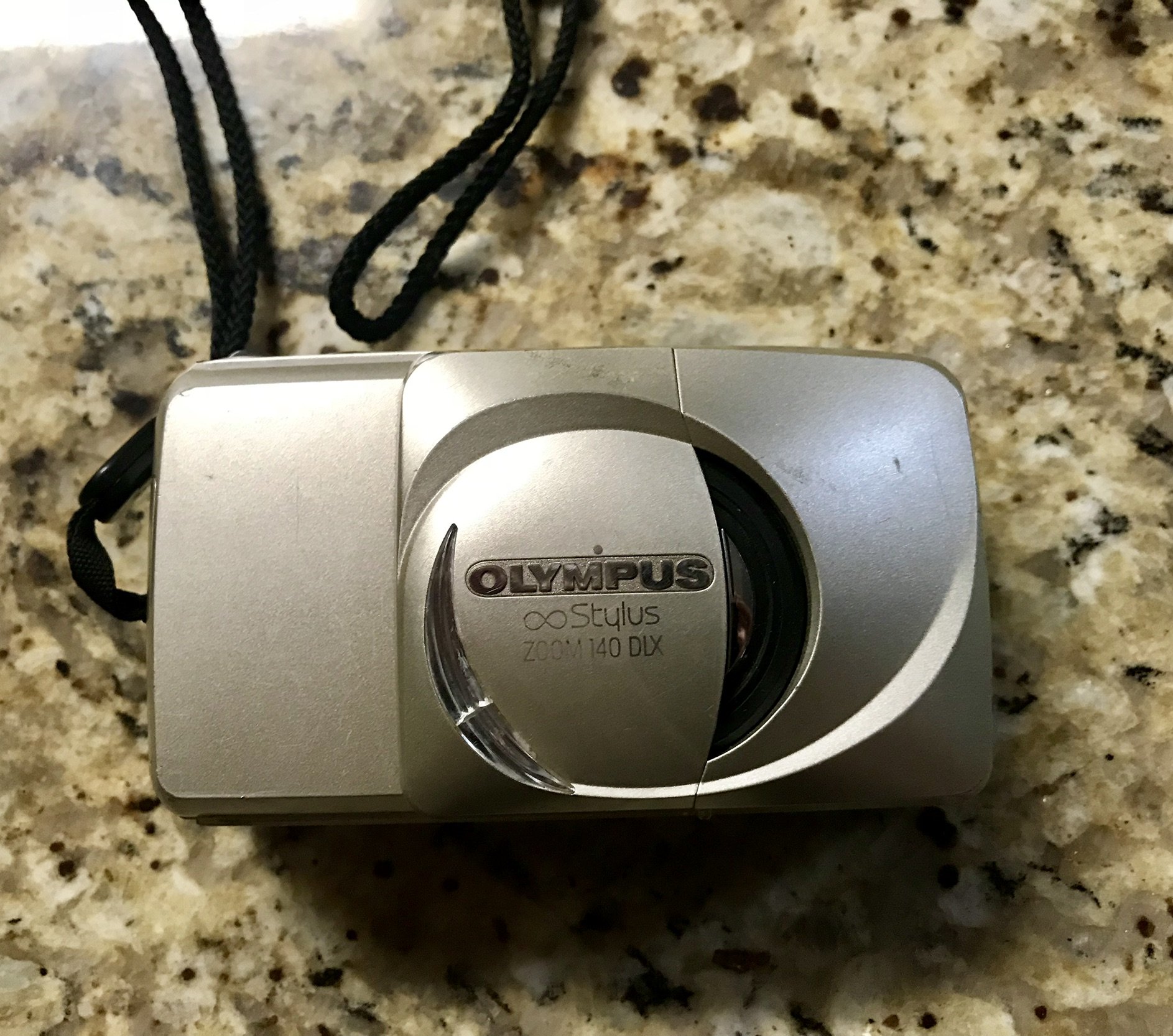 Amazon.com : OM SYSTEM OLYMPUS Stylus Zoom 140 DLX 35mm Camera