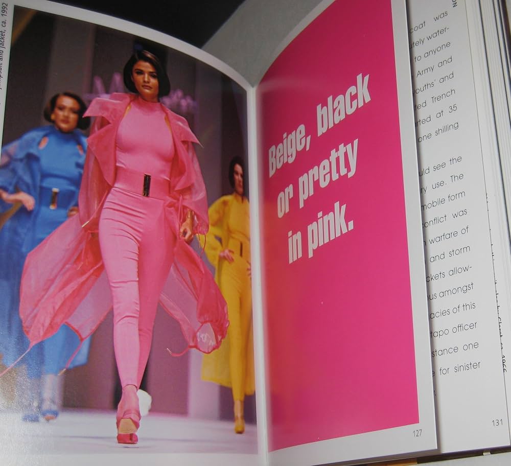 Amazon | The Trench Book | Foulkes, Nick | Fashion Design