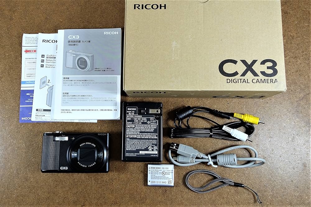 RICOH CX3 コンデジ バッテリー・充電器付き 動作確認済 RICOH CX3