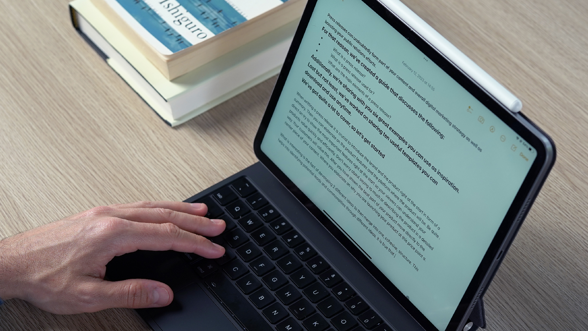 Amazon.com: InUnion Magic Keyboard for iPad Air 13 (M3 2025 / M2