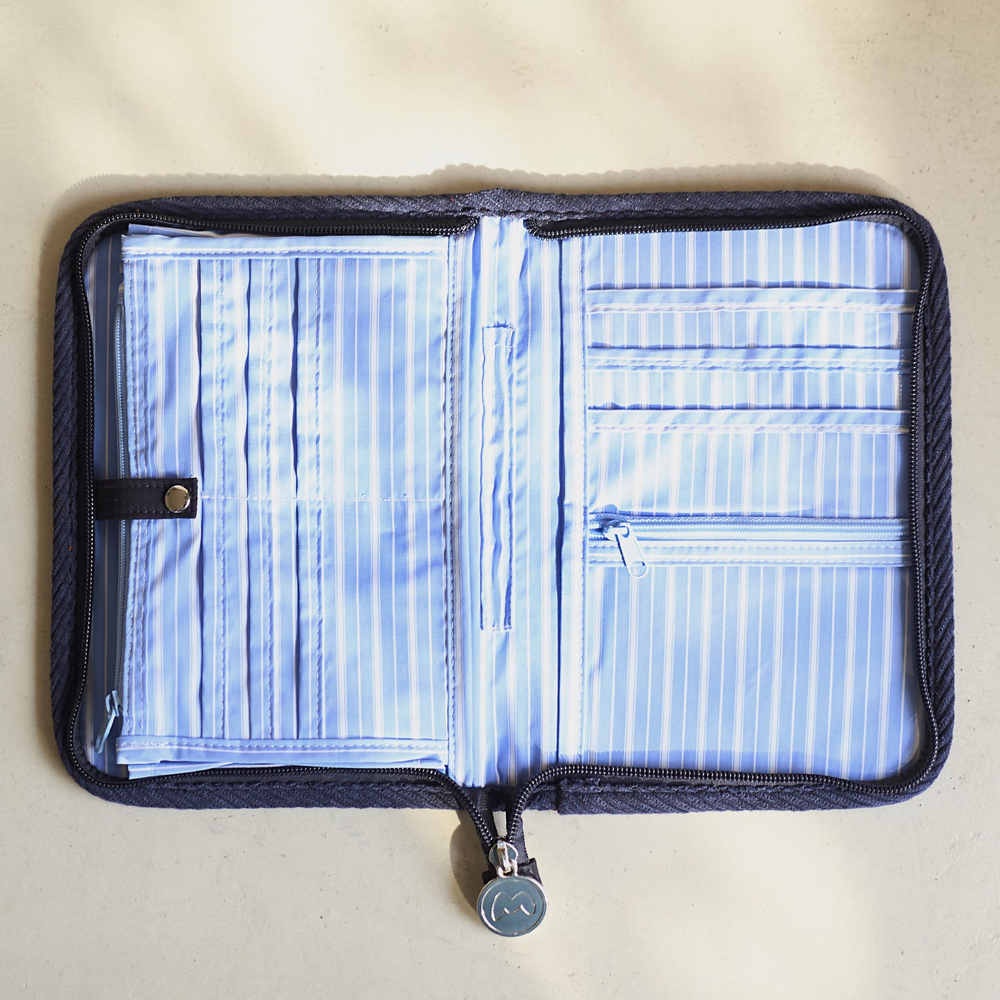 mamita 母子手帳ケース - ネイビー&ブルー ピンストライプ – mamita-mamita