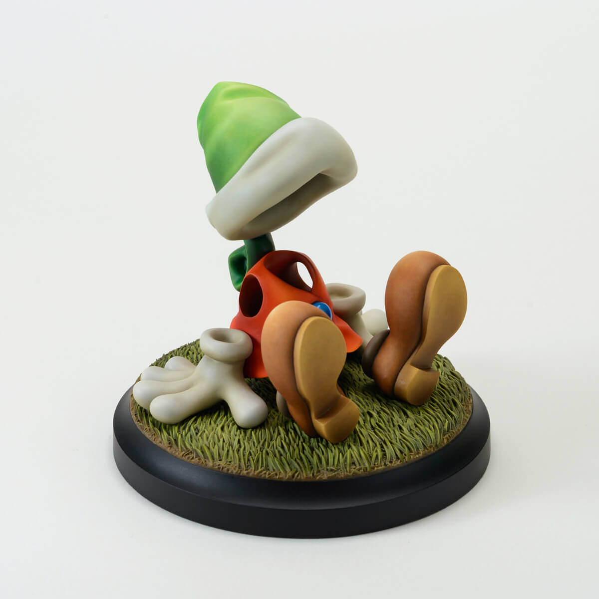 moon/ 透明の少年フィギュア』by MAMEGYORAI