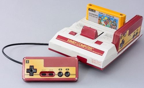 世代にはたまんない！超リアル再現されたファミコン紙付録つきの雑誌