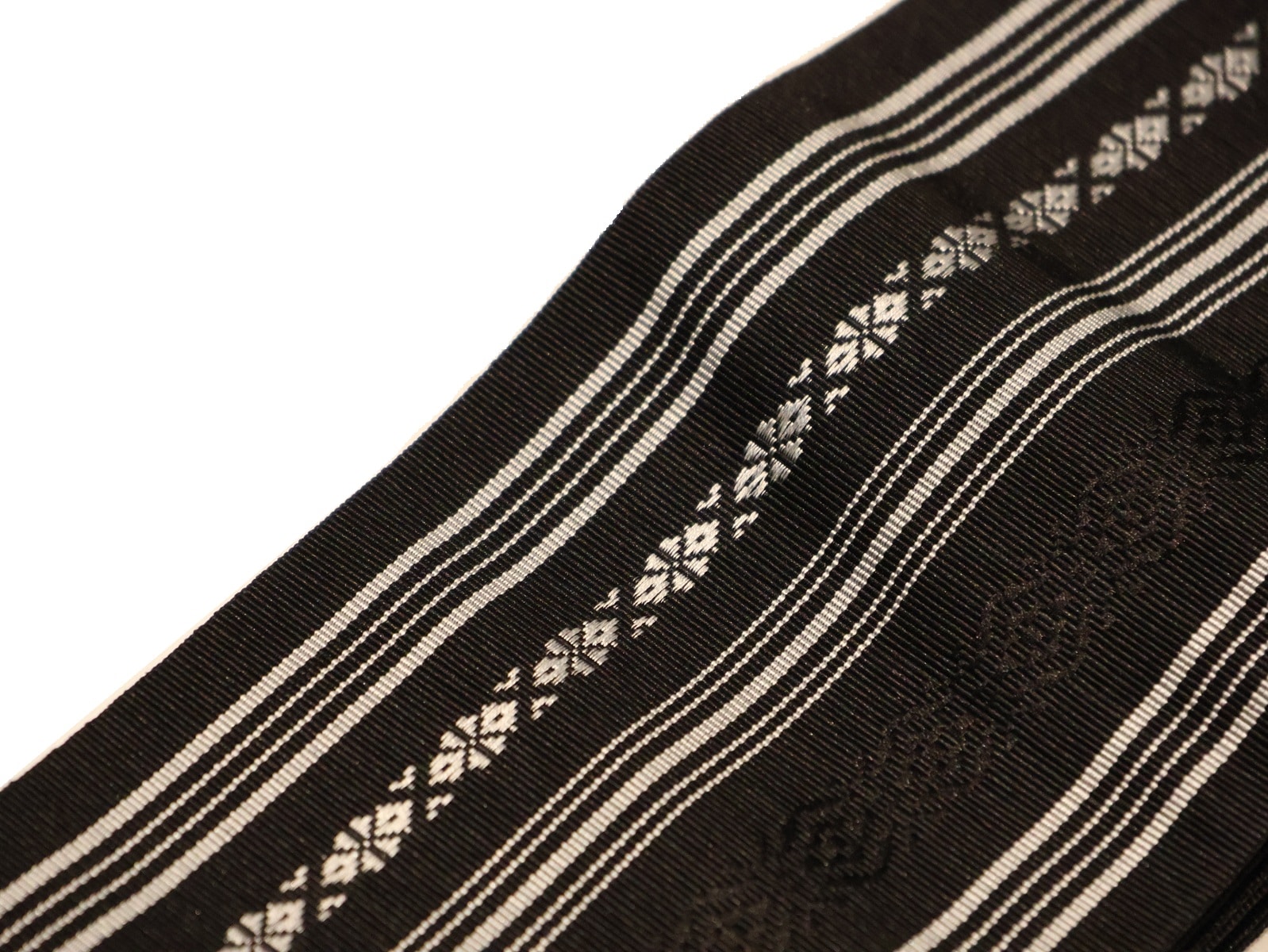 正絹博多織角帯「黒色の地にグレー色の博多献上模様」 | 帯,帯(角帯