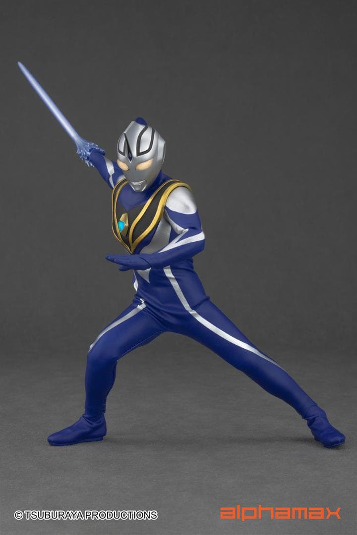 Alphamax ウルトラマン ガイア ULTRAMAN AGUL V2 Action Figure