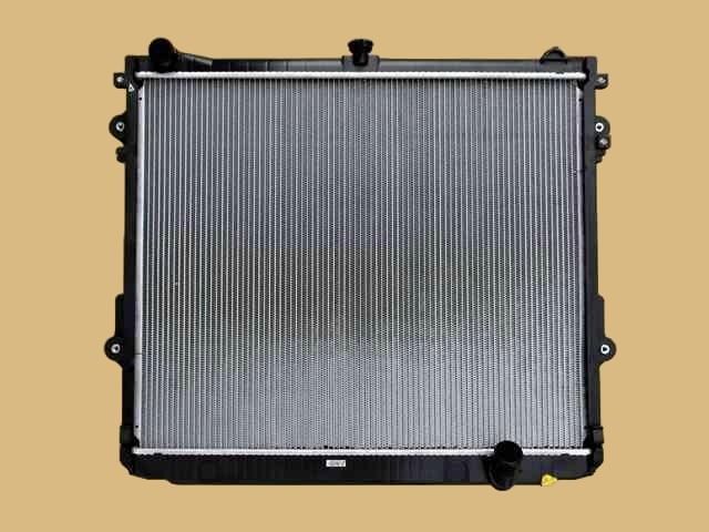 ランドクルーザー ラジエーター UZJ200W 16400-50370 ブラケット付き