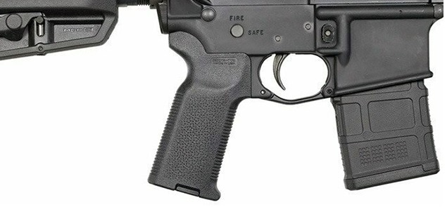 実物 COLT M4A1 A2 グリップ E&C 製 】電動ガン M4シリーズ対応 COLT A2 ピストルグリップ レプリカ