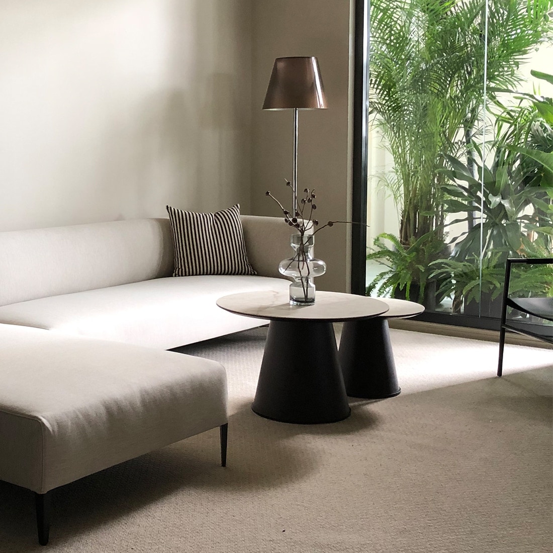 songdream】SONIC（ソニック）-SMALL リビングテーブル | テーブル