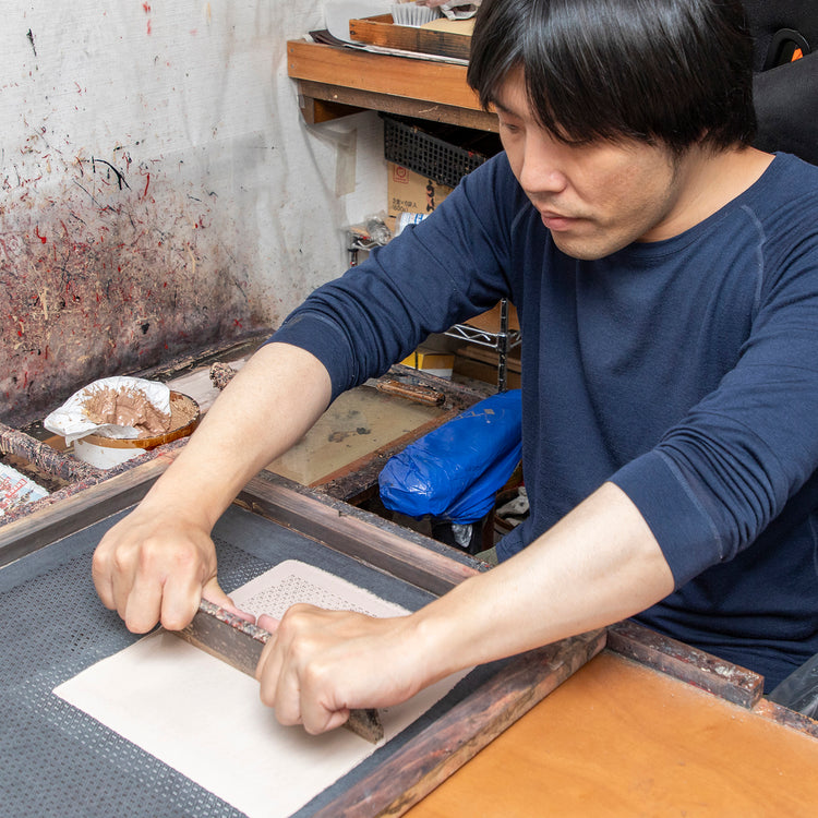 L'arcobaleno | ラルコバレーノ Begin別注 《印伝の山本×秋山具義》職人