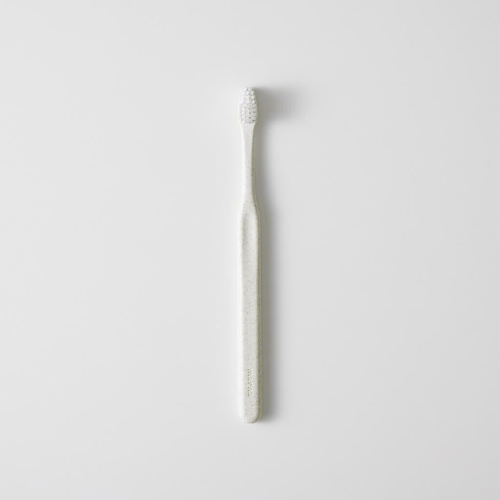 marna】fitハブラシ 先細(ホワイト): バス・洗面｜マーナ公式