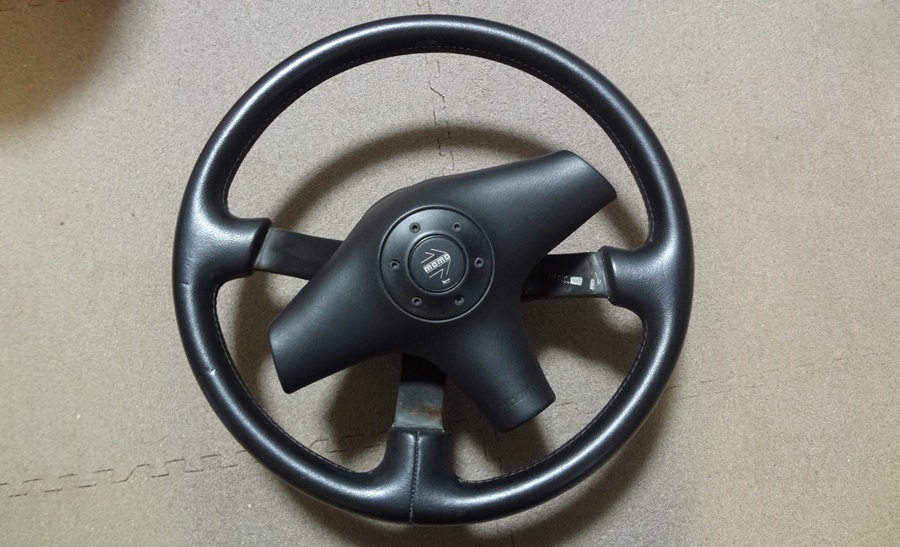 NA8Cの純正モモステアリング | ユーノスロードスターVRリミテッドB