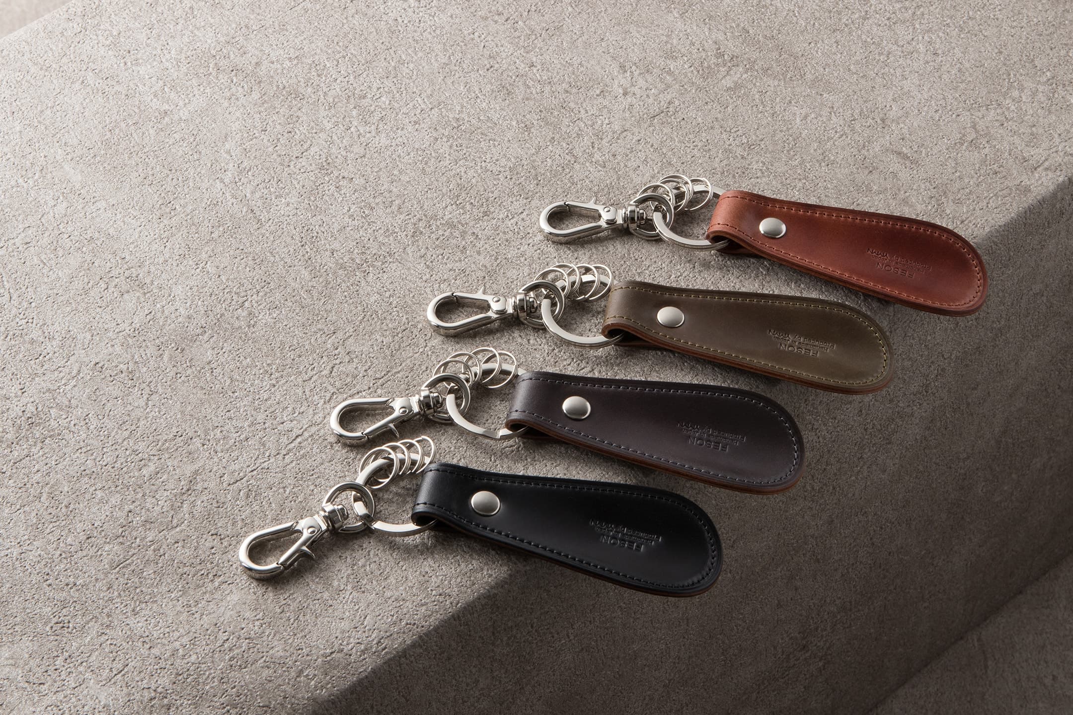 コードバン シューホーン型キーホルダー | 大人のバッグ・財布