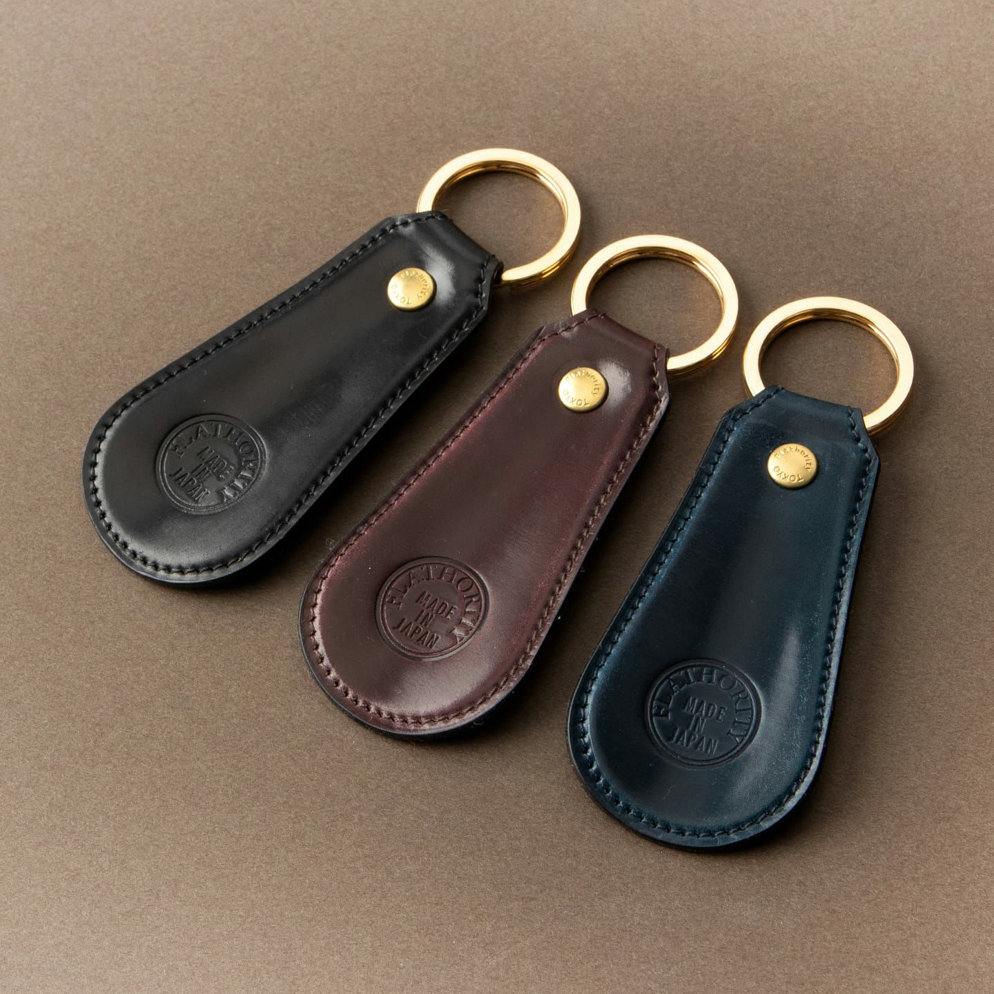 ホーウィン シェルコードバン シューホーン型キーホルダー | 大人の