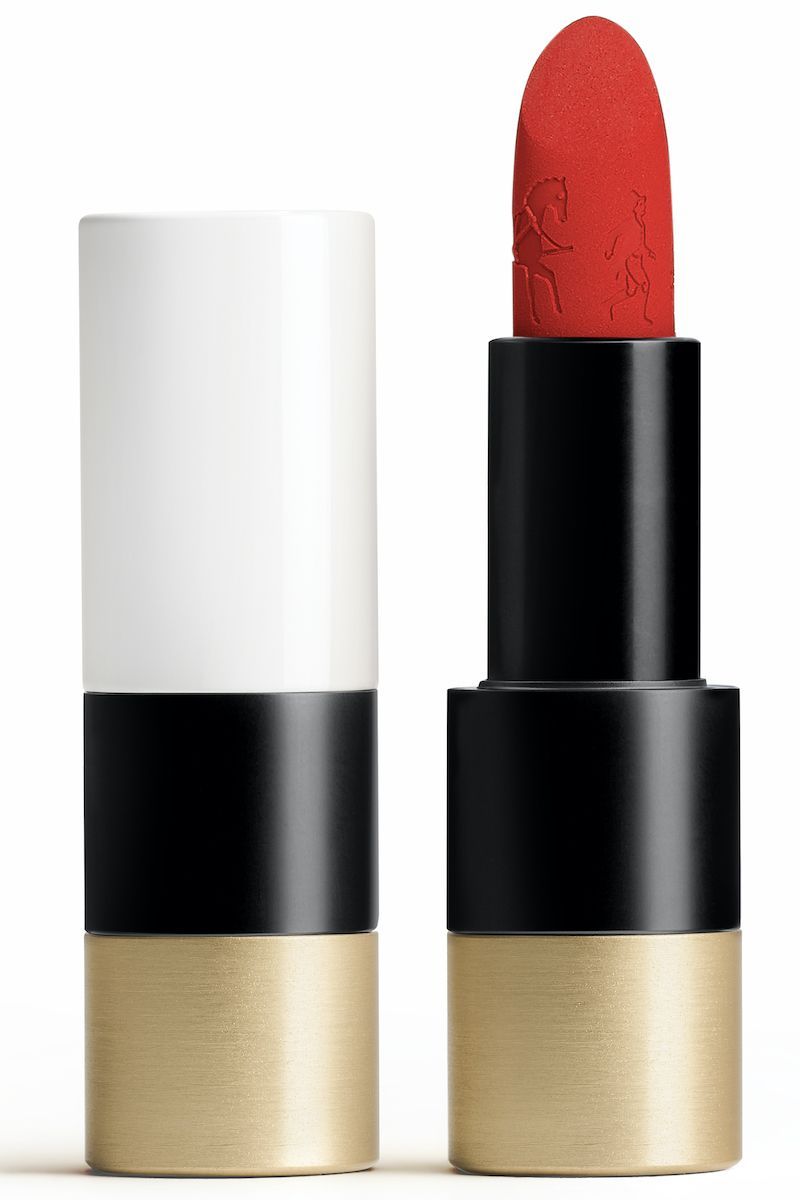 エルメスの原点に回帰。馬車モチーフを彫り込んだ情熱の赤リップに